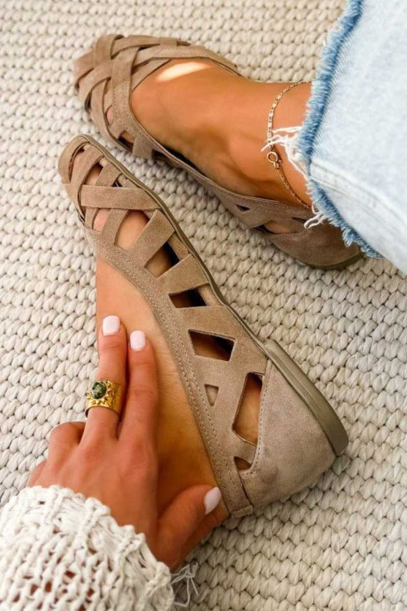 GEVLOCHTEN ZOMERSANDAALEN VOOR VROUWEN
