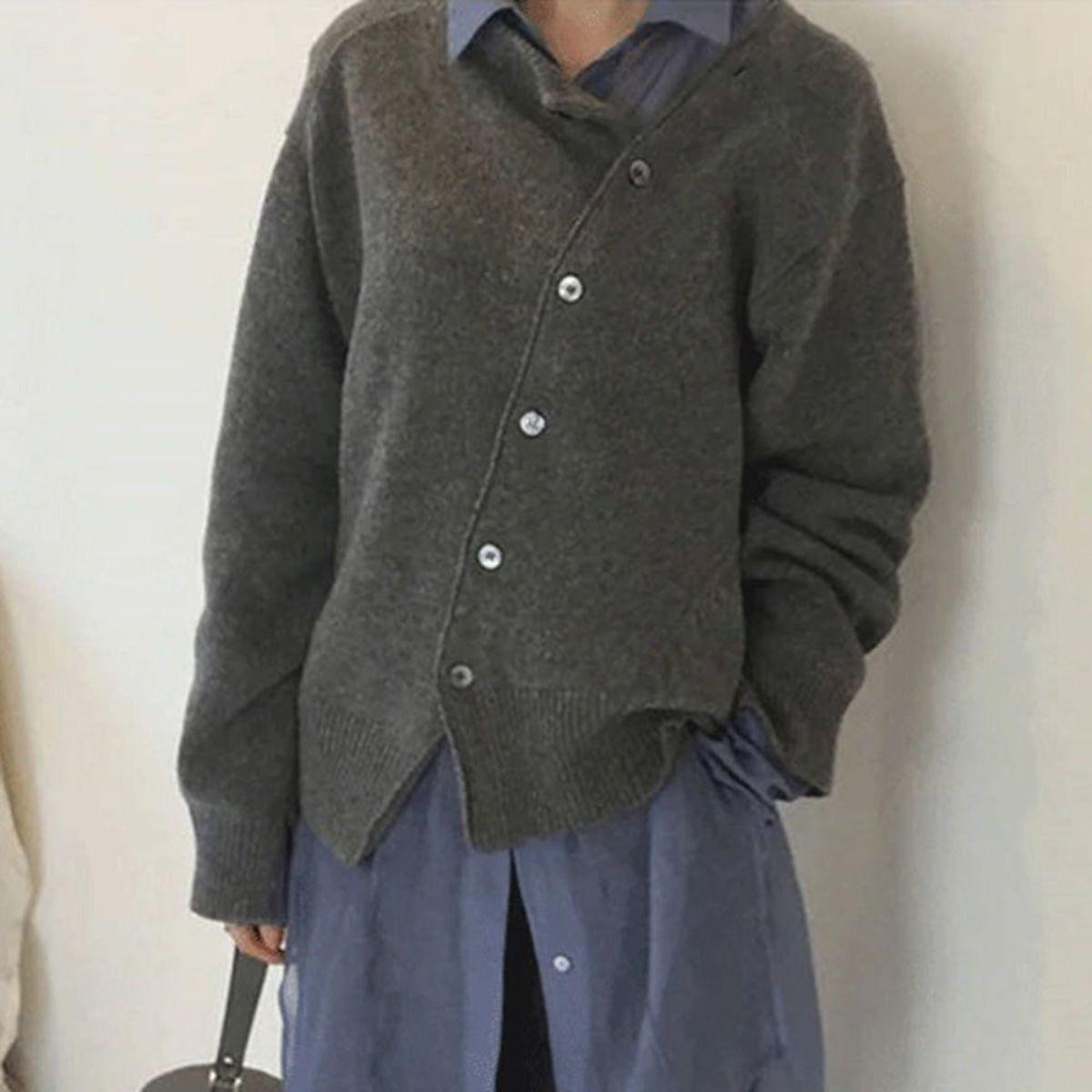 Alecia | Klassische Strickjacke mit Knöpfen