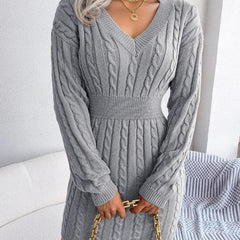 Paula | Langarm-Strickkleid Mit V-Ausschnitt
