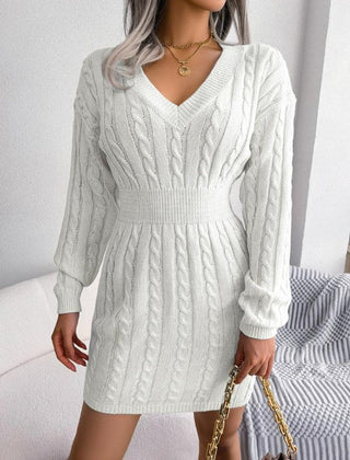 Paula | Langarm-Strickkleid Mit V-Ausschnitt