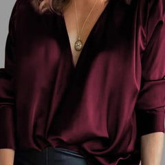 Franziska | Drapierte Bluse mit tiefem V-Ausschnitt