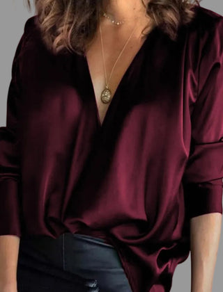 Franziska | Drapierte Bluse mit tiefem V-Ausschnitt